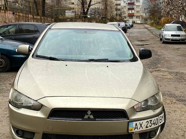 Бежевий Міцубісі Lancer, об'ємом двигуна 1.5 л та пробігом 220 тис. км за 6500 $, фото 1 на Automoto.ua