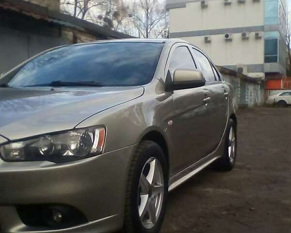 Бежевий Міцубісі Lancer, об'ємом двигуна 1.5 л та пробігом 240 тис. км за 6800 $, фото 1 на Automoto.ua