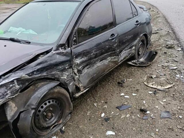 Чорний Міцубісі Lancer, об'ємом двигуна 1.6 л та пробігом 340 тис. км за 1776 $, фото 1 на Automoto.ua