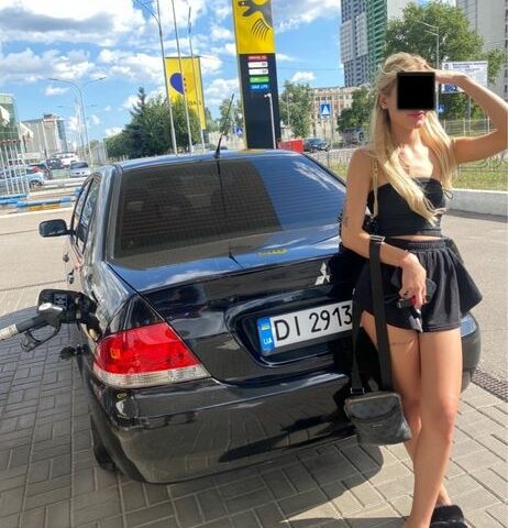 Черный Мицубиси Лансер, объемом двигателя 1.6 л и пробегом 250 тыс. км за 3100 $, фото 1 на Automoto.ua