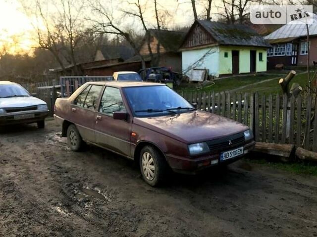 Червоний Міцубісі Lancer, об'ємом двигуна 1.5 л та пробігом 200 тис. км за 700 $, фото 1 на Automoto.ua