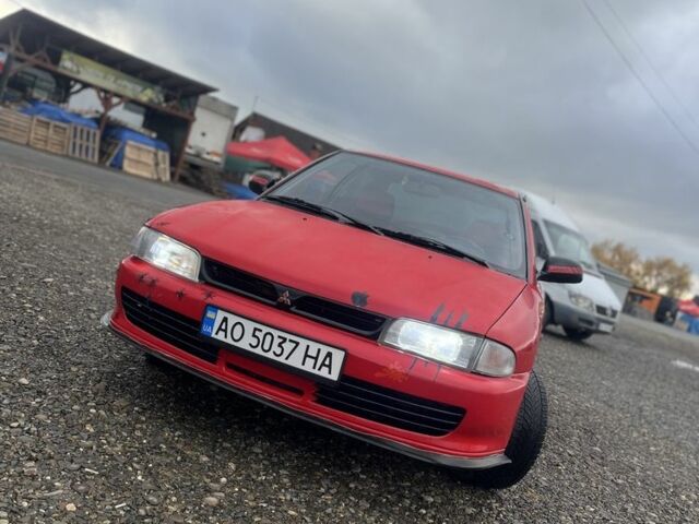 Червоний Міцубісі Lancer, об'ємом двигуна 1.3 л та пробігом 390 тис. км за 1500 $, фото 1 на Automoto.ua