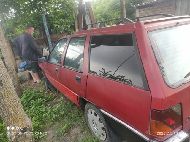 Красный Мицубиси Лансер, объемом двигателя 1.8 л и пробегом 405 тыс. км за 1238 $, фото 1 на Automoto.ua