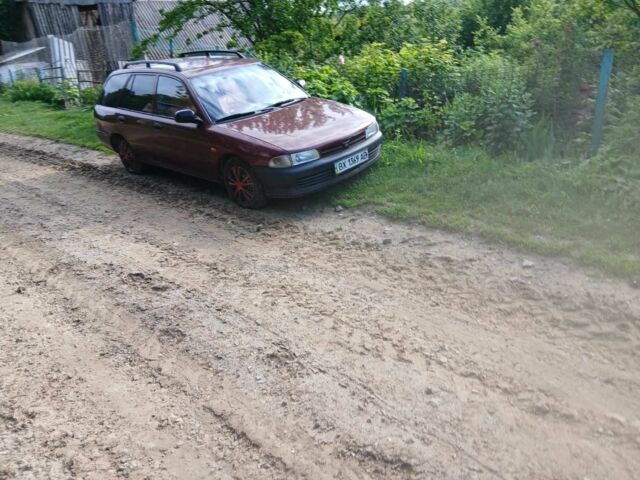 Червоний Міцубісі Lancer, об'ємом двигуна 1.5 л та пробігом 340 тис. км за 1120 $, фото 1 на Automoto.ua