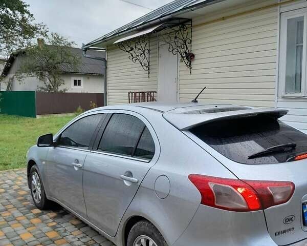 Серый Мицубиси Лансер, объемом двигателя 1.8 л и пробегом 225 тыс. км за 7680 $, фото 1 на Automoto.ua