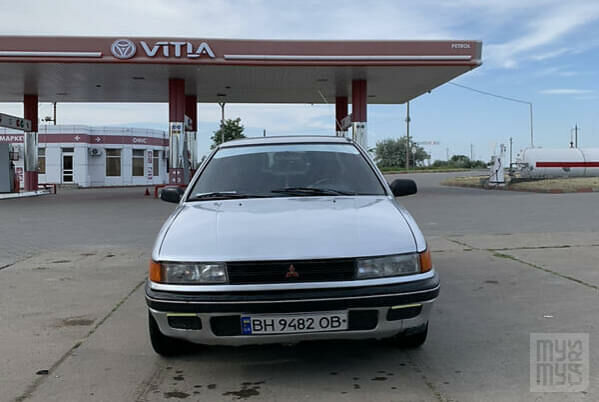 Сірий Міцубісі Lancer, об'ємом двигуна 1.5 л та пробігом 367 тис. км за 1900 $, фото 1 на Automoto.ua