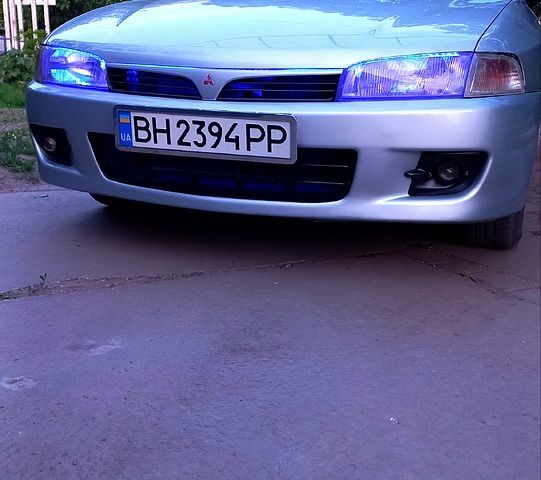 Сірий Міцубісі Lancer, об'ємом двигуна 1.3 л та пробігом 140 тис. км за 2300 $, фото 1 на Automoto.ua