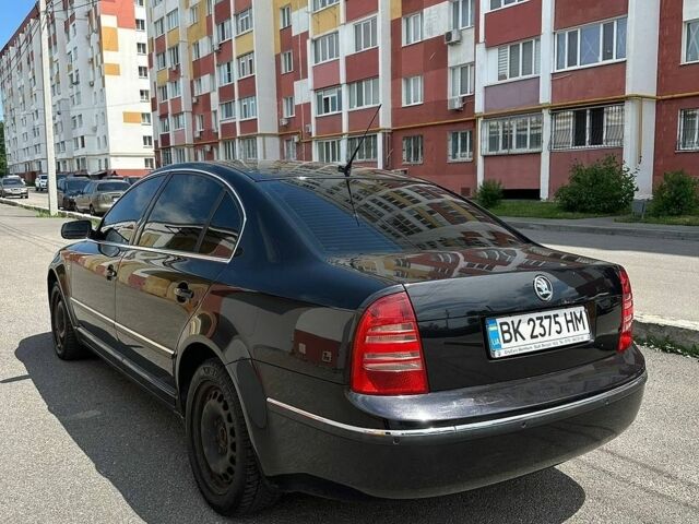 Серый Мицубиси Лансер, объемом двигателя 1.58 л и пробегом 230 тыс. км за 2999 $, фото 1 на Automoto.ua