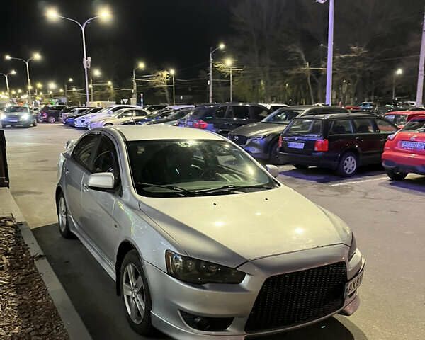 Сірий Міцубісі Lancer, об'ємом двигуна 2 л та пробігом 147 тис. км за 6000 $, фото 1 на Automoto.ua