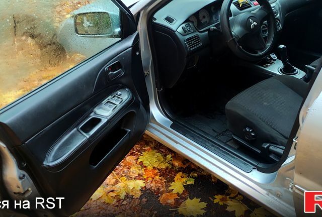 Мицубиси Лансер 2007 в Краматорске на Automoto.ua Серый Мицубиси Лансер, объемом двигателя 1.6 л и пробегом 430 тыс. км за 2500 $, фото 1 на Automoto.ua