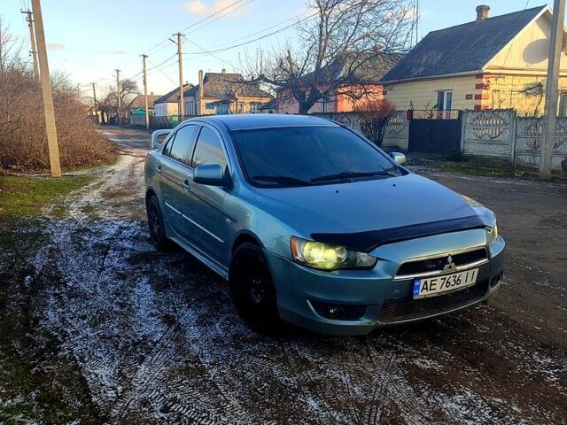Серый Мицубиси Лансер, объемом двигателя 2 л и пробегом 225 тыс. км за 5500 $, фото 1 на Automoto.ua