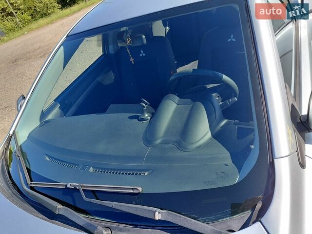 Сірий Міцубісі Lancer, об'ємом двигуна 1.5 л та пробігом 177 тис. км за 5000 $, фото 1 на Automoto.ua