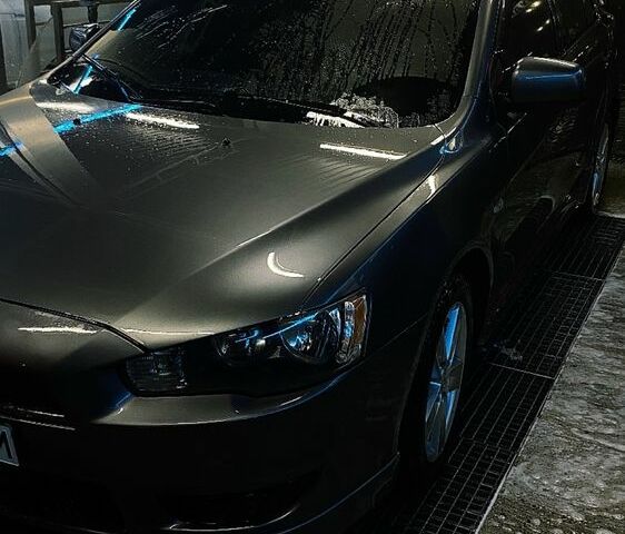 Мицубиси Лансер 2008 в Днепре (Днепропетровске) на Automoto.ua Серый Мицубиси Лансер, объемом двигателя 2 л и пробегом 215 тыс. км за 6800 $, фото 1 на Automoto.ua