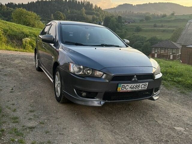 Сірий Міцубісі Lancer, об'ємом двигуна 2 л та пробігом 204 тис. км за 3500 $, фото 1 на Automoto.ua