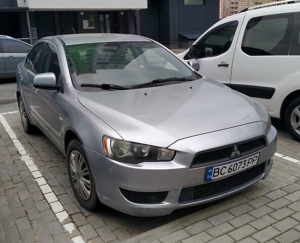 Серый Мицубиси Лансер, объемом двигателя 1.5 л и пробегом 180 тыс. км за 6500 $, фото 1 на Automoto.ua