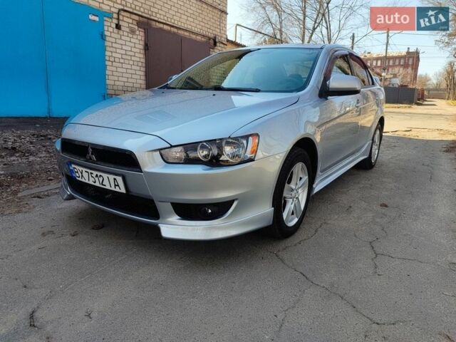 Серый Мицубиси Лансер, объемом двигателя 2 л и пробегом 340 тыс. км за 4750 $, фото 1 на Automoto.ua