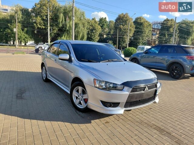 Сірий Міцубісі Lancer, об'ємом двигуна 2 л та пробігом 242 тис. км за 6000 $, фото 1 на Automoto.ua