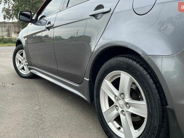 Сірий Міцубісі Lancer, об'ємом двигуна 2 л та пробігом 155 тис. км за 6300 $, фото 1 на Automoto.ua