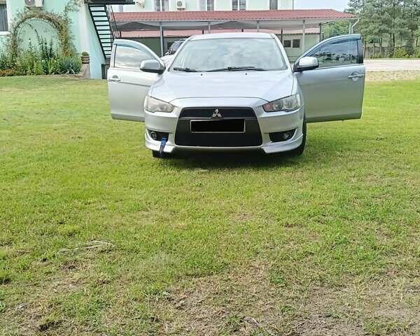 Серый Мицубиси Лансер, объемом двигателя 0 л и пробегом 260 тыс. км за 5813 $, фото 1 на Automoto.ua