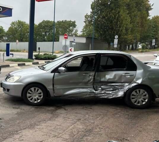 Мицубиси Лансер 2008 в Кропивницком (Кировограде) на Automoto.ua Серый Мицубиси Лансер, объемом двигателя 1.58 л и пробегом 175 тыс. км за 2000 $, фото 1 на Automoto.ua