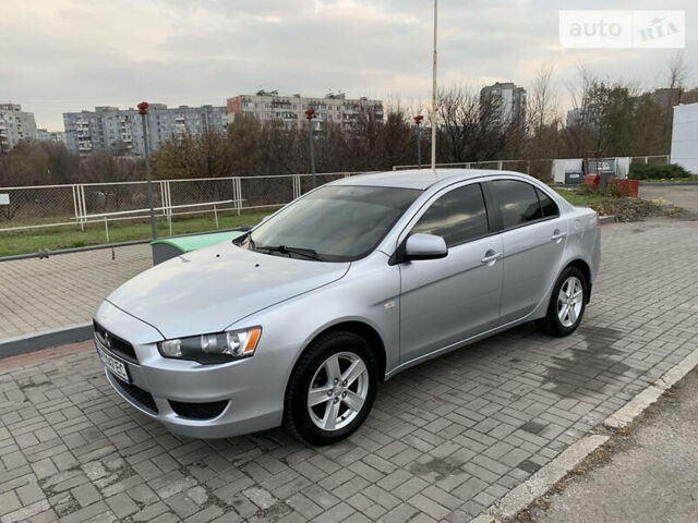 Сірий Міцубісі Lancer, об'ємом двигуна 1.5 л та пробігом 47 тис. км за 9000 $, фото 1 на Automoto.ua