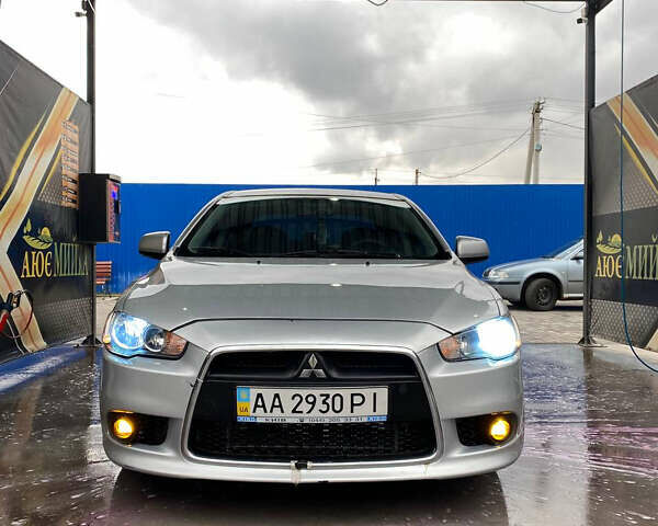 Сірий Міцубісі Lancer, об'ємом двигуна 1.6 л та пробігом 240 тис. км за 7000 $, фото 1 на Automoto.ua