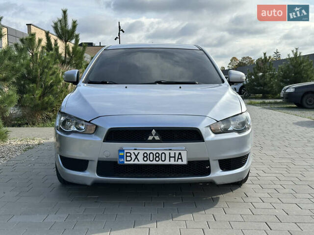 Серый Мицубиси Лансер, объемом двигателя 2 л и пробегом 189 тыс. км за 7900 $, фото 1 на Automoto.ua