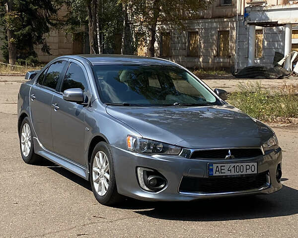 Серый Мицубиси Лансер, объемом двигателя 2 л и пробегом 100 тыс. км за 9600 $, фото 1 на Automoto.ua