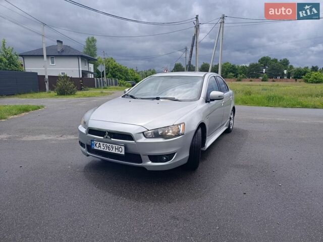 Сірий Міцубісі Lancer, об'ємом двигуна 2 л та пробігом 196 тис. км за 8600 $, фото 1 на Automoto.ua