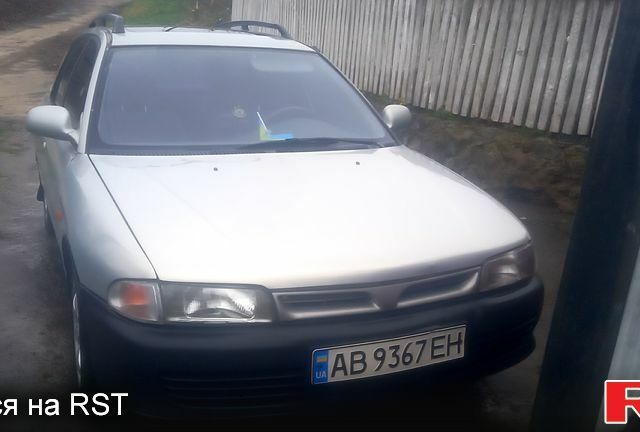 Сірий Міцубісі Lancer, об'ємом двигуна 1.6 л та пробігом 400 тис. км за 2100 $, фото 1 на Automoto.ua