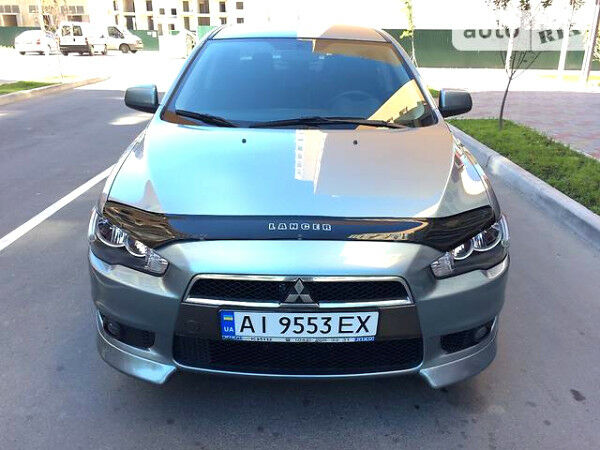 Сірий Міцубісі Lancer, об'ємом двигуна 2 л та пробігом 132 тис. км за 9290 $, фото 1 на Automoto.ua