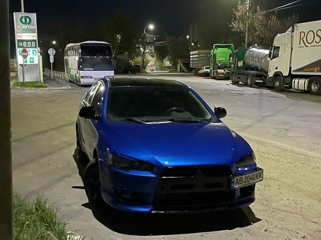 Синий Мицубиси Лансер, объемом двигателя 1.5 л и пробегом 260 тыс. км за 5450 $, фото 1 на Automoto.ua