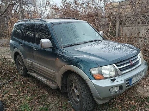 Зеленый Мицубиси Монтеро, объемом двигателя 0 л и пробегом 280 тыс. км за 4500 $, фото 1 на Automoto.ua