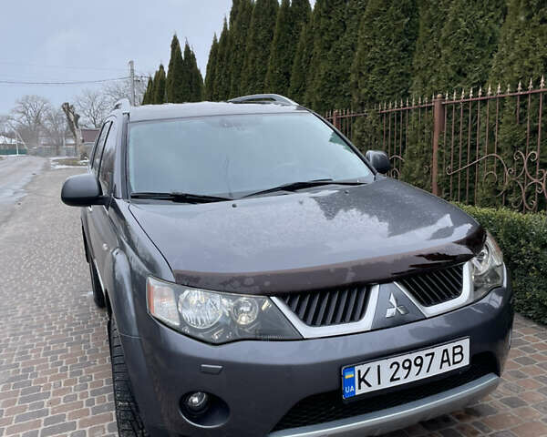 Міцубісі Аутлендер ХЛ, об'ємом двигуна 2.4 л та пробігом 258 тис. км за 8800 $, фото 1 на Automoto.ua