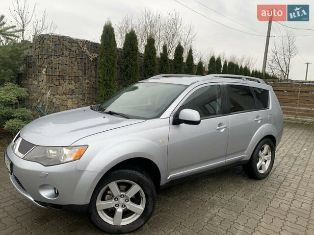 Сірий Міцубісі Аутлендер ХЛ, об'ємом двигуна 2 л та пробігом 310 тис. км за 6999 $, фото 1 на Automoto.ua