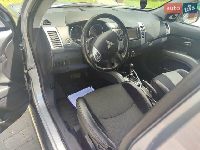 Сірий Міцубісі Аутлендер ХЛ, об'ємом двигуна 2.2 л та пробігом 249 тис. км за 9500 $, фото 1 на Automoto.ua
