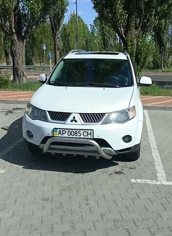 Міцубісі Аутлендер 2007 у Києві на Automoto.ua Білий Міцубісі Аутлендер, об'ємом двигуна 3 л та пробігом 226 тис. км за 6999 $, фото 1 на Automoto.ua