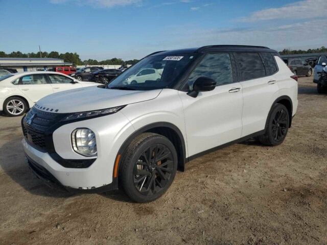 Білий Міцубісі Аутлендер, об'ємом двигуна 2.5 л та пробігом 8 тис. км за 9500 $, фото 1 на Automoto.ua