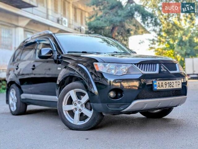 Мицубиси Аутлендер 2007 в Киеве на Automoto.ua Черный Мицубиси Аутлендер, объемом двигателя 3 л и пробегом 260 тыс. км за 7900 $, фото 1 на Automoto.ua