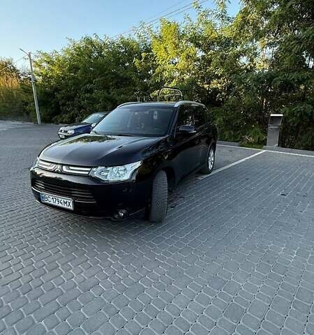 Мицубиси Аутлендер 2013 в Львове на Automoto.ua Черный Мицубиси Аутлендер, объемом двигателя 2.4 л и пробегом 236 тыс. км за 13000 $, фото 1 на Automoto.ua