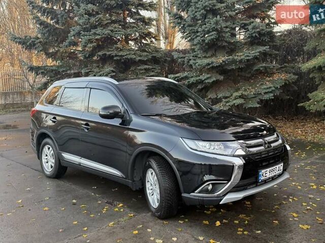 Чорний Міцубісі Аутлендер, об'ємом двигуна 2 л та пробігом 81 тис. км за 18950 $, фото 1 на Automoto.ua