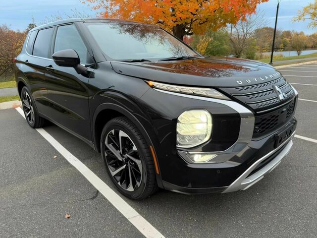 Черный Мицубиси Аутлендер, объемом двигателя 2.5 л и пробегом 13 тыс. км за 12000 $, фото 1 на Automoto.ua