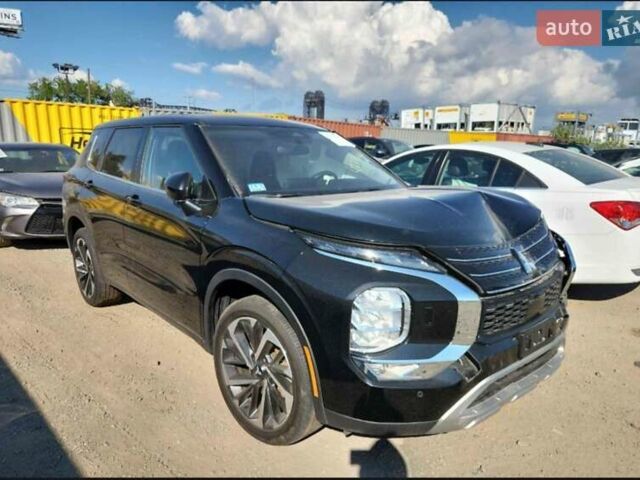 Чорний Міцубісі Аутлендер, об'ємом двигуна 0 л та пробігом 30 тис. км за 25500 $, фото 1 на Automoto.ua