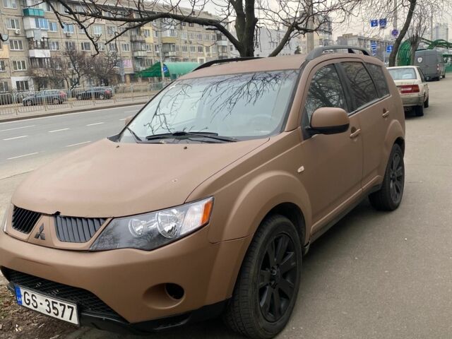 Міцубісі Аутлендер 2007 у Києві на Automoto.ua Коричневий Міцубісі Аутлендер, об'ємом двигуна 2 л та пробігом 272 тис. км за 4000 $, фото 1 на Automoto.ua