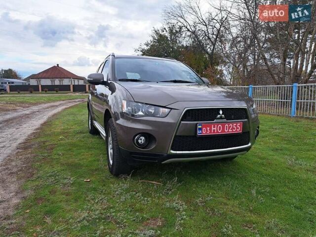 Міцубісі Аутлендер 2010 у Харкові на Automoto.ua Коричневий Міцубісі Аутлендер, об'ємом двигуна 2 л та пробігом 207 тис. км за 10950 $, фото 1 на Automoto.ua