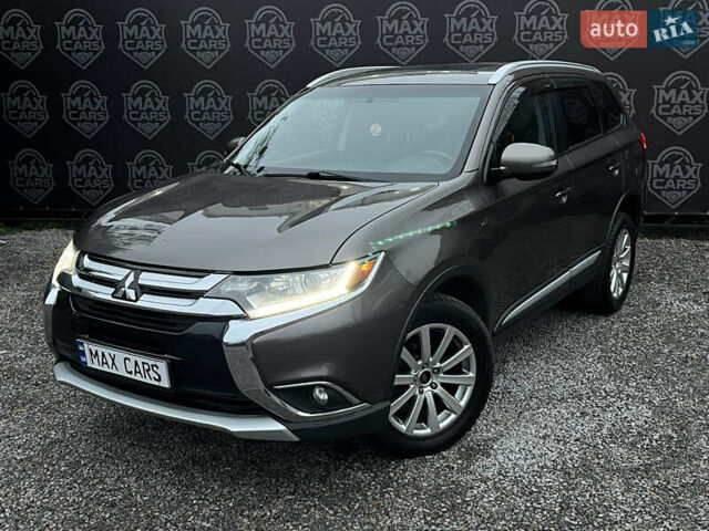 Коричневый Мицубиси Аутлендер, объемом двигателя 3 л и пробегом 170 тыс. км за 15900 $, фото 1 на Automoto.ua