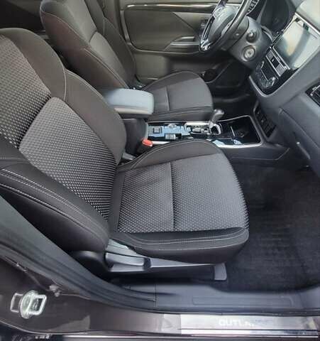 Коричневый Мицубиси Аутлендер, объемом двигателя 2 л и пробегом 125 тыс. км за 15500 $, фото 1 на Automoto.ua