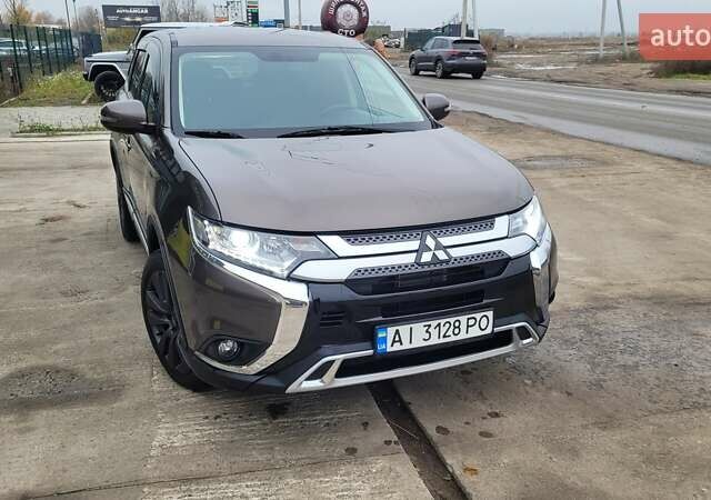 Коричневий Міцубісі Аутлендер, об'ємом двигуна 2 л та пробігом 1 тис. км за 23500 $, фото 1 на Automoto.ua