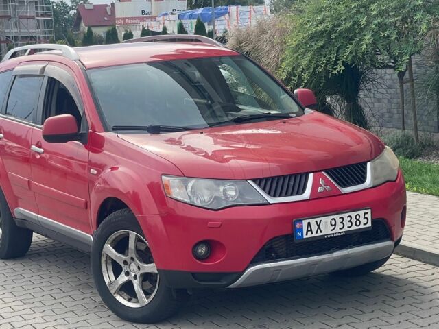 Мицубиси Аутлендер 2007 в Яворове на Automoto.ua Красный Мицубиси Аутлендер, объемом двигателя 2 л и пробегом 300 тыс. км за 4194 $, фото 1 на Automoto.ua