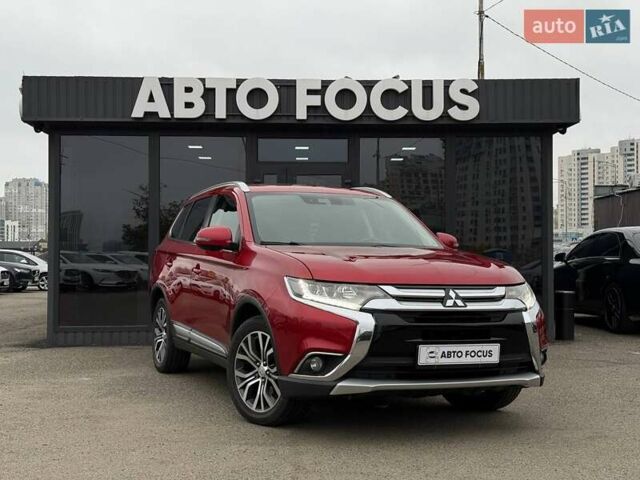 Міцубісі Аутлендер 2016 у Києві на Automoto.ua Червоний Міцубісі Аутлендер, об'ємом двигуна 2.36 л та пробігом 130 тис. км за 17490 $, фото 1 на Automoto.ua